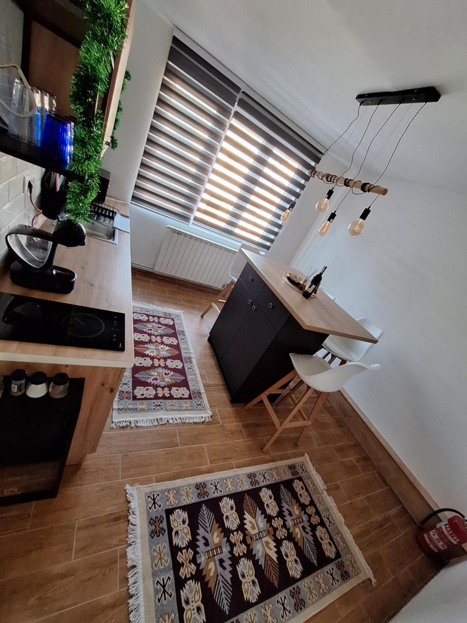 Mak Apartment - Free Parking - Balcony سراييفو المظهر الخارجي الصورة